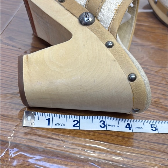 UGG Tan and Cream Mules with Chunky Heel - Picture 5 of 6